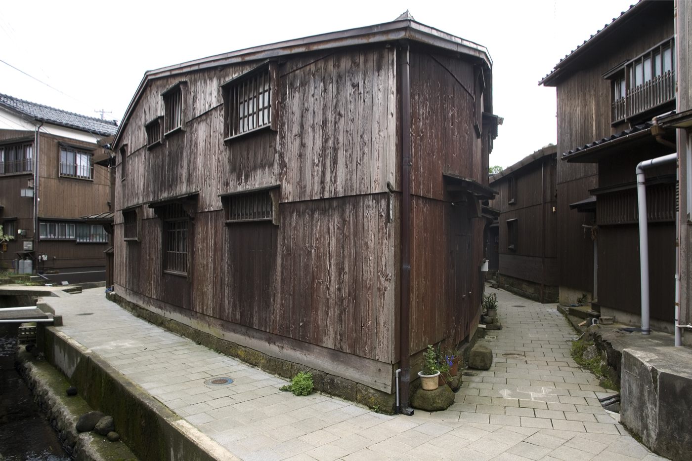 佐渡市宿根木伝統的建造物群保存地区の画像