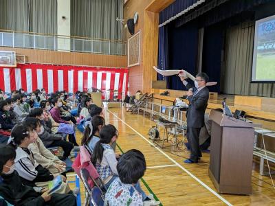 明正小学校での授業の様子写真