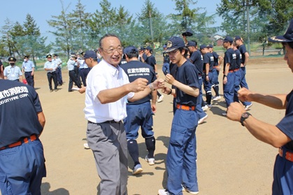 県消防大会　女性消防隊市長激励写真