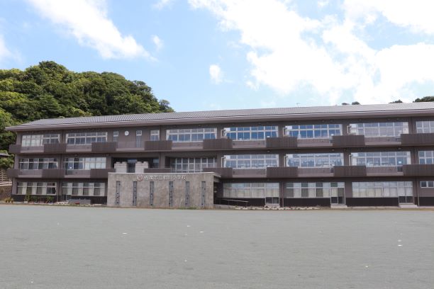 相川小学校体育館