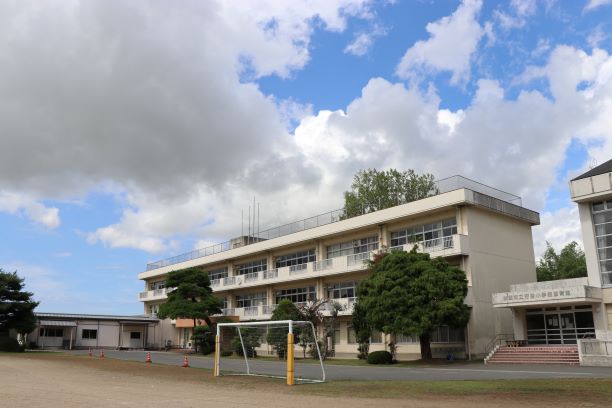 行谷小学校体育館