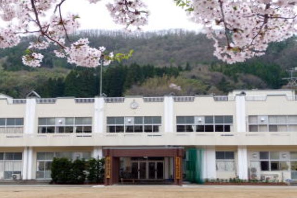 松ヶ崎小中学校体育館