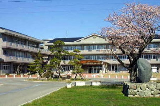 真野中学校体育館