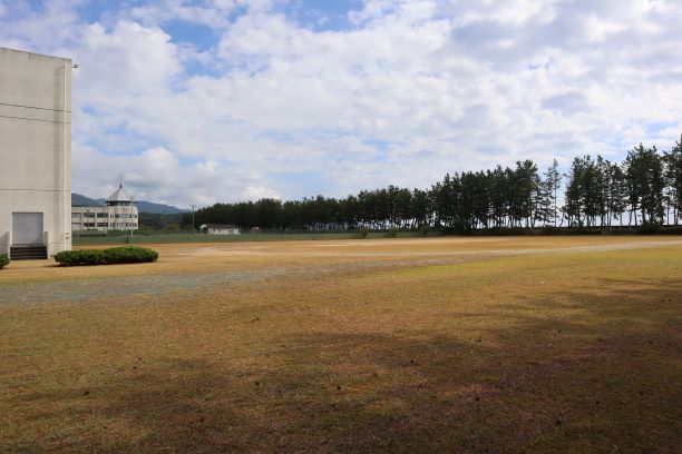 赤泊陸上競技場（屋外）