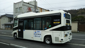 自動運転バス