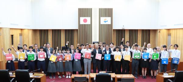 高校生議会集合写真