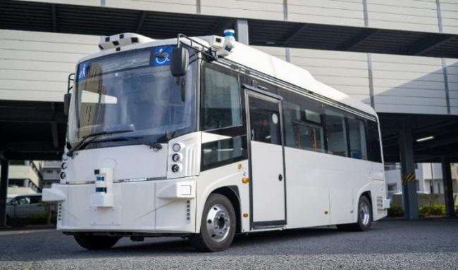 自動運転バス