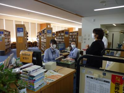 両津図書館