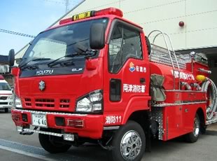 小型動力ポンプ付水槽車の画像