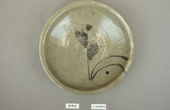 肥前陶器 絵唐津草文皿（保存修理前）の画像2