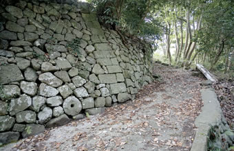 相川の石垣