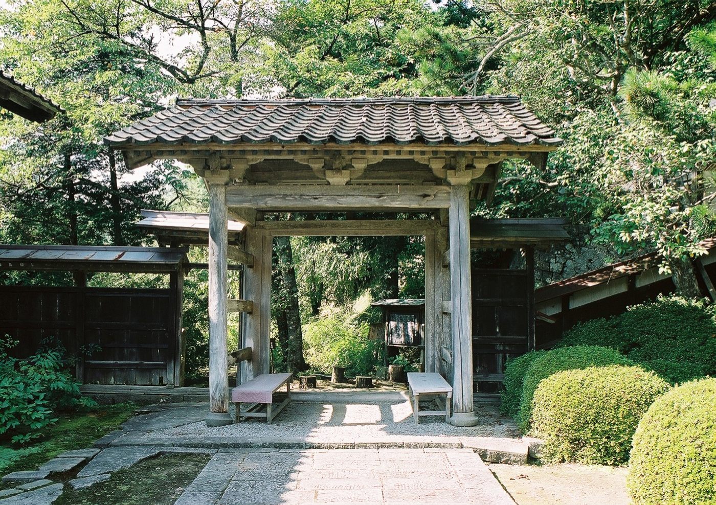 長谷寺内門の画像