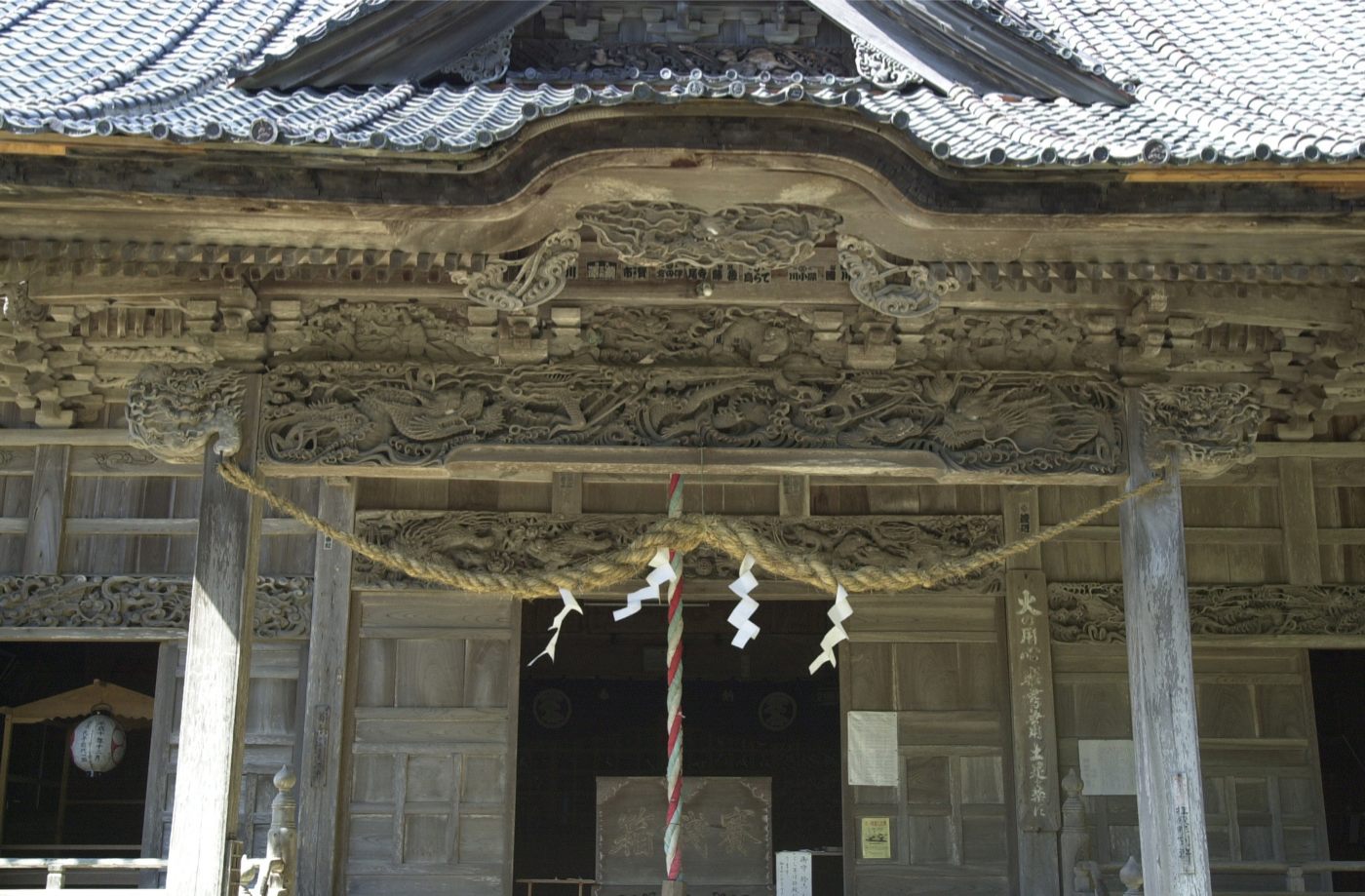 牛尾神社拝殿彫刻の画像