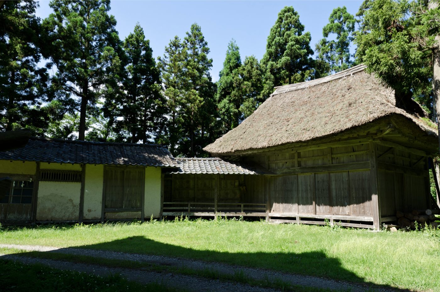 長江熱串彦神社能舞台の画像