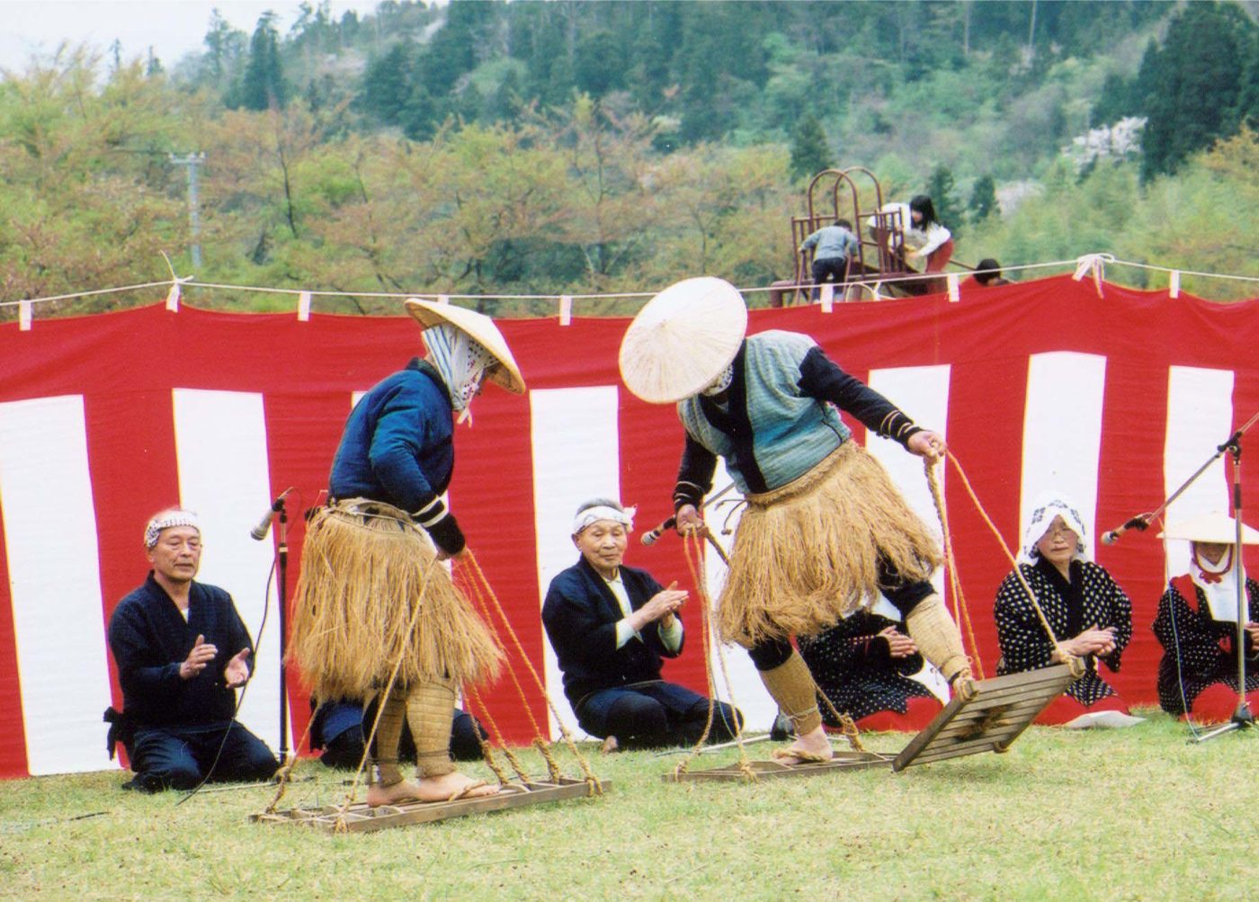 田起し踊の画像