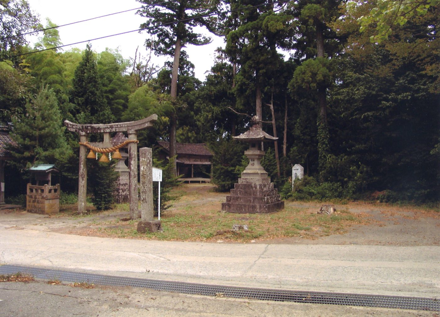 小布勢神社の社叢の画像