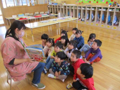 課内保育園